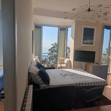 Stunning Large 2 Seafront Appartement *