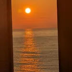 Stunning Large 2 Seafront *