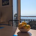 Stunning Large 2 Seafront Apartment Menton