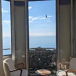Apartment Stunning Large 2 Seafront *