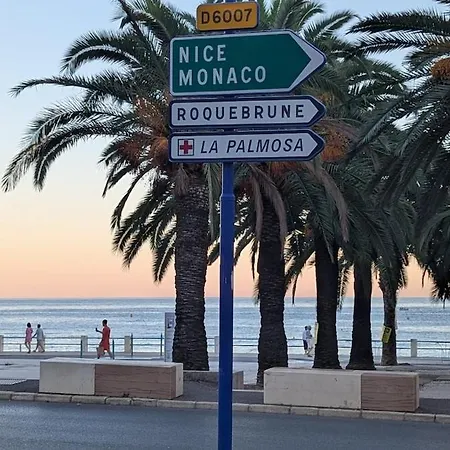 Stunning Large 2 Seafront Menton