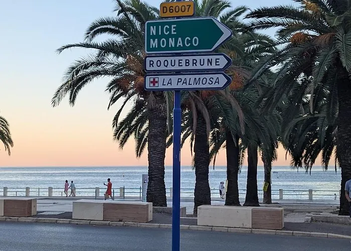 Stunning Large 2 Seafront Menton