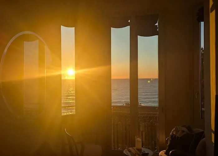 Apartment Stunning Large 2 Seafront *