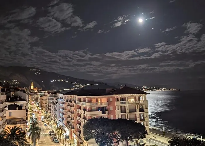 아파트 Stunning Large 2 Seafront *