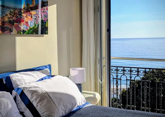 Stunning Large 2 Seafront * Menton